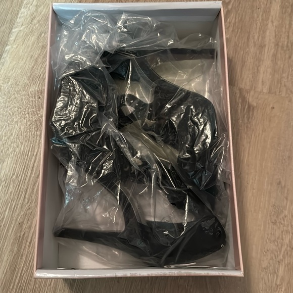 Sexy laces women black high heels in sizes 6.5, 7, and 8 available. BRAND NEW - Picture 6 of 7